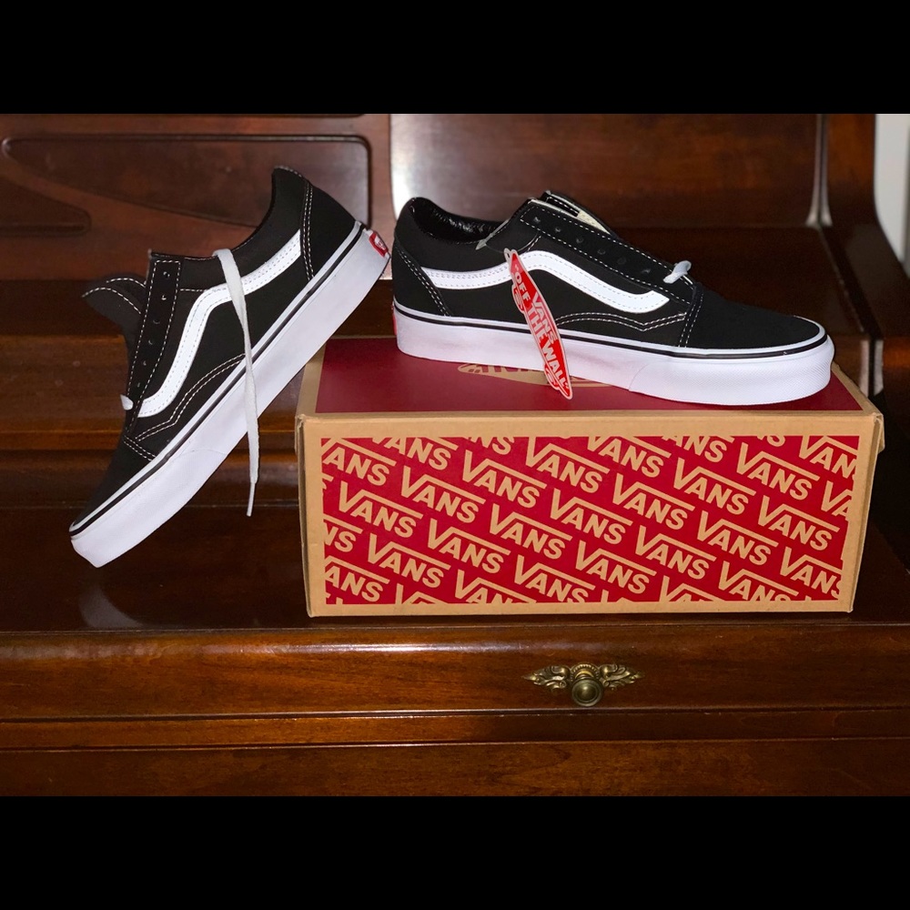 Vans Unisex Old School Black Sneakers, Sz 5.5M/ 7W